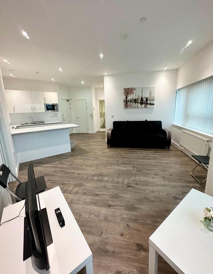 Alarabi Apartments-Two Bedrooms Apartment Croydon Kültér fotó